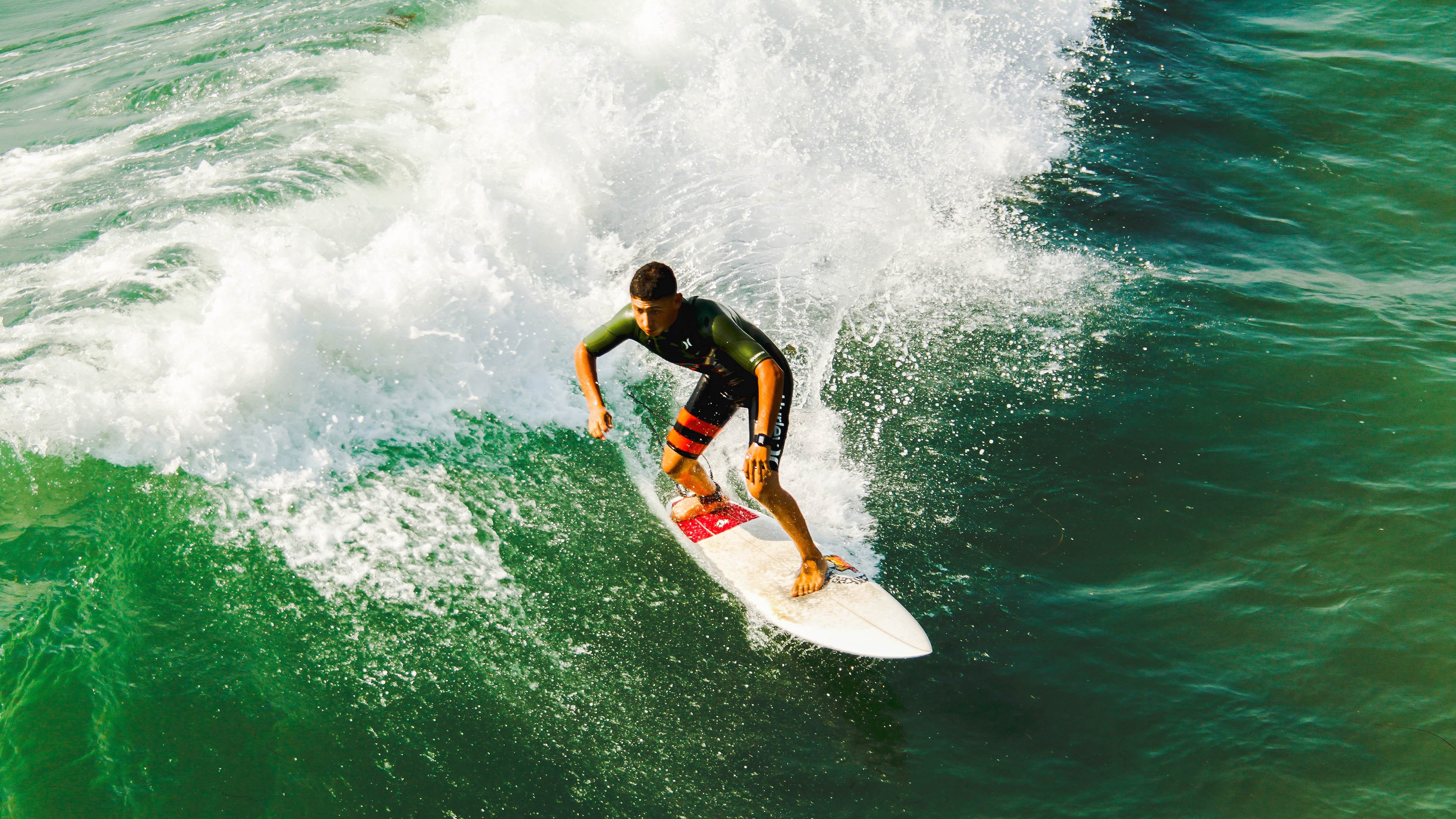 全国青少年游泳马拉松，水中青春自由奔跑，2021年全国游泳马拉松冠军赛